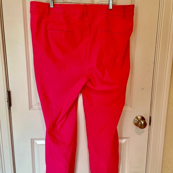 Women's stretch zip pocket dress pants.  Size 20 - Picture 3 of 3